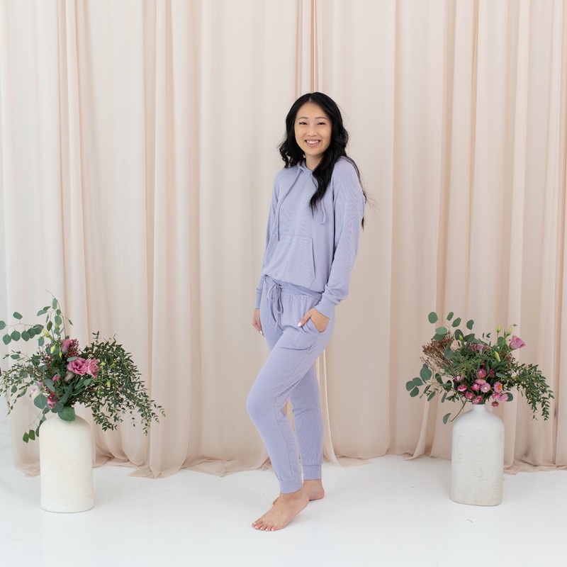 Women’s Ribbed Jogger Pant in Taro