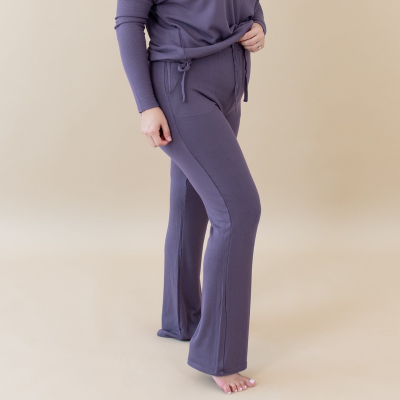 Women’s Ribbed High Waisted Wide Leg Pant in Currant