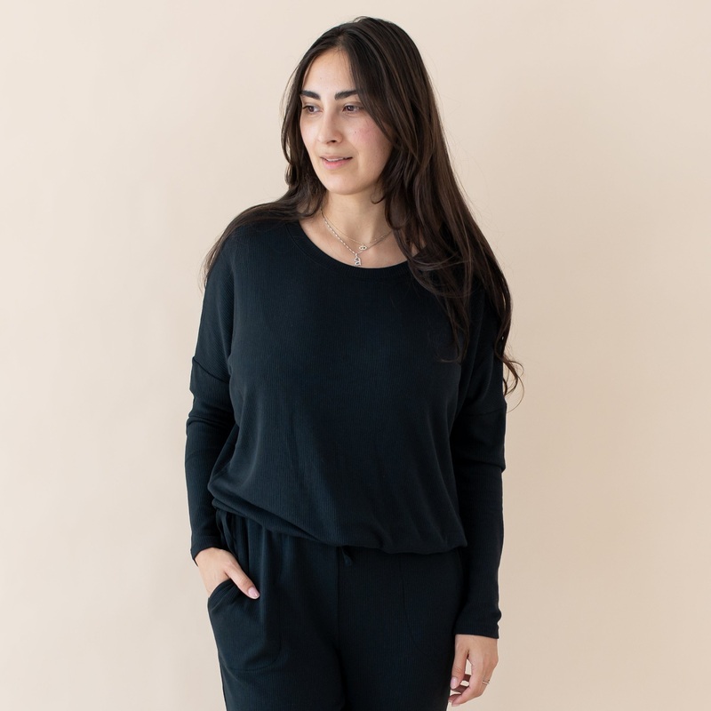 Women’s Ribbed Long Sleeve Drop Shoulder Top in Midnight