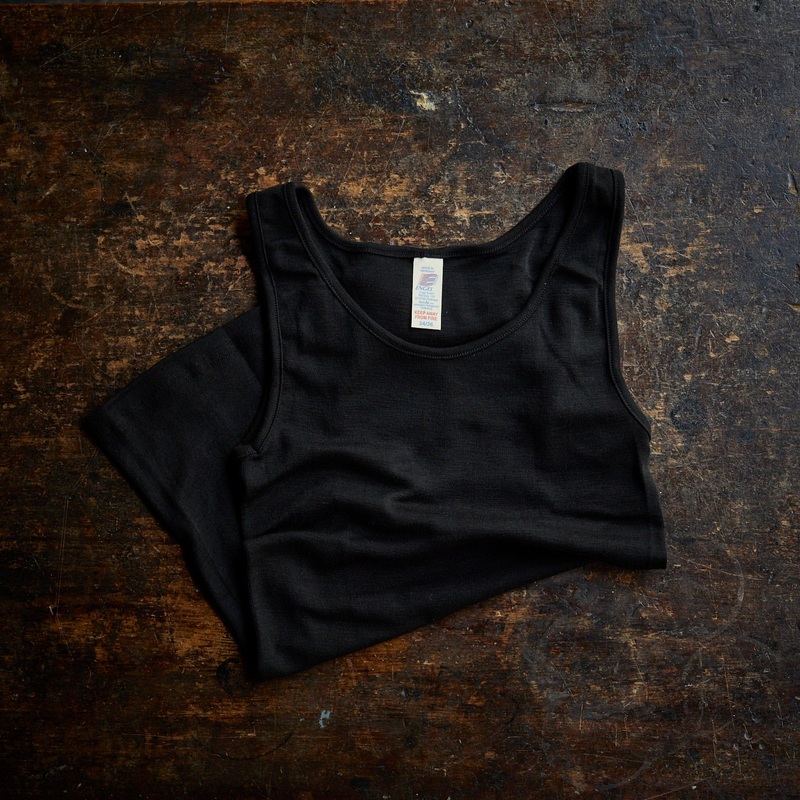 Womens Merino Wool & Silk Sleeveless Top – Black