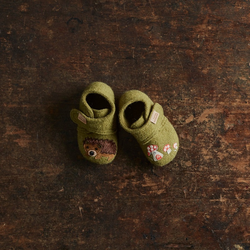Boiled Wool Slipper Shoe – Olive Hedgehog
