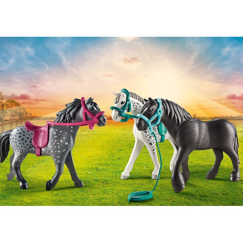 PLAYMOBIL 70999 Horse World-Horse Trio