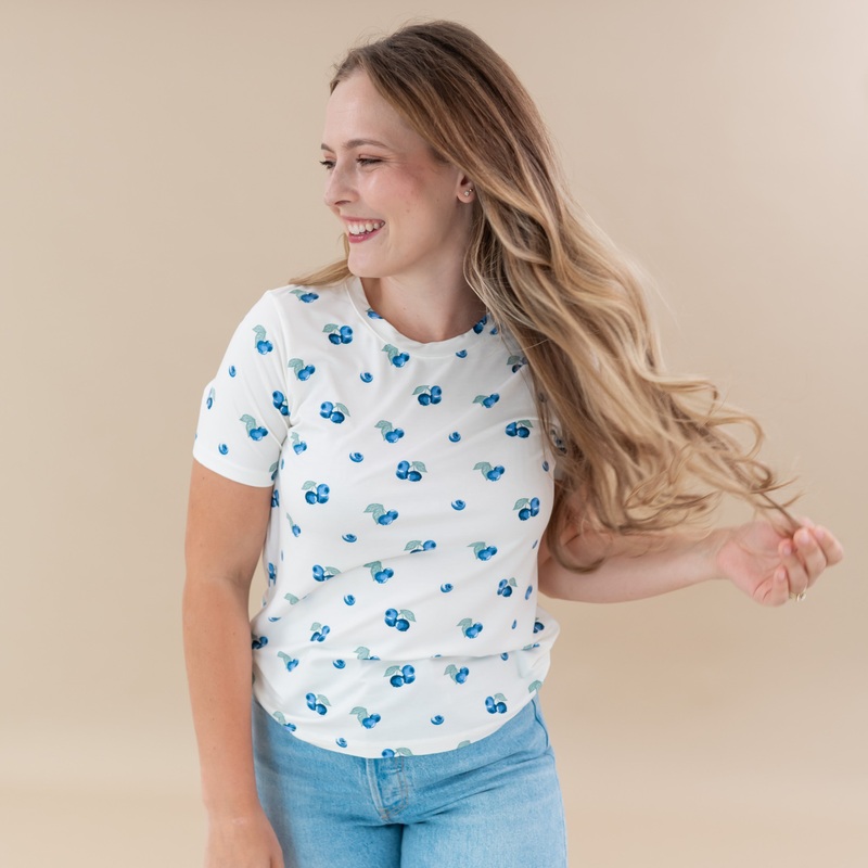 Women’s Crew Neck Tee in Blueberry