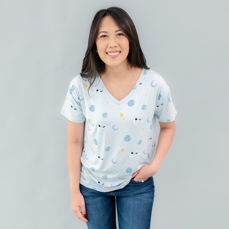 Women’s Relaxed Fit V-Neck in Ice Space