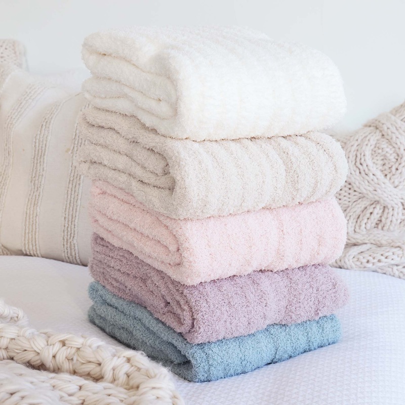 CuddleLane Luxe Blankets | Solids