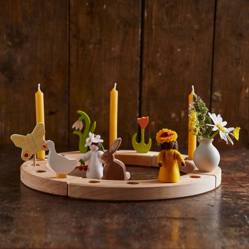 Wooden Large Celebration Ring – Natural