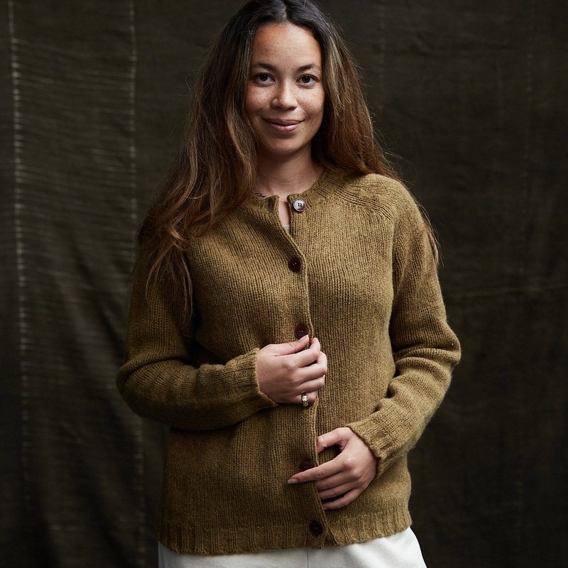Womens Coast Cardigan – Lambswool – Asparagus