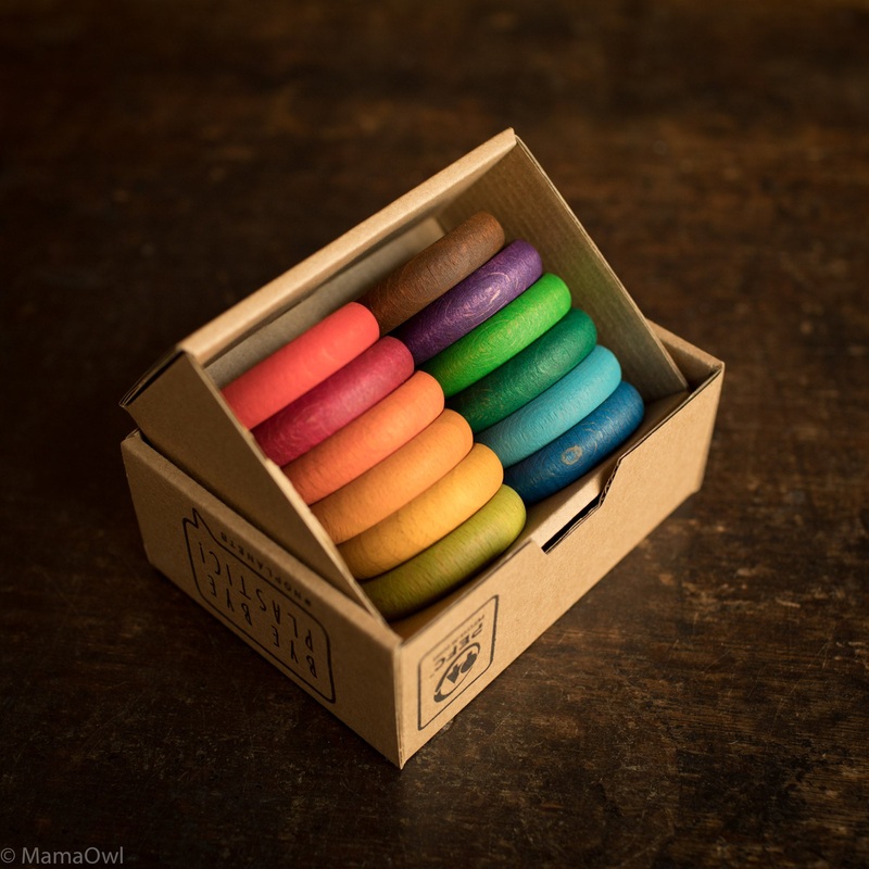Wooden Coloured Rings – 12 Pieces