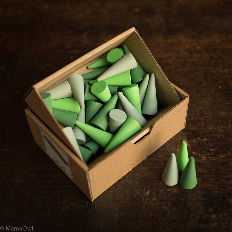 Wooden Green Cones Mandala – 36 Pieces