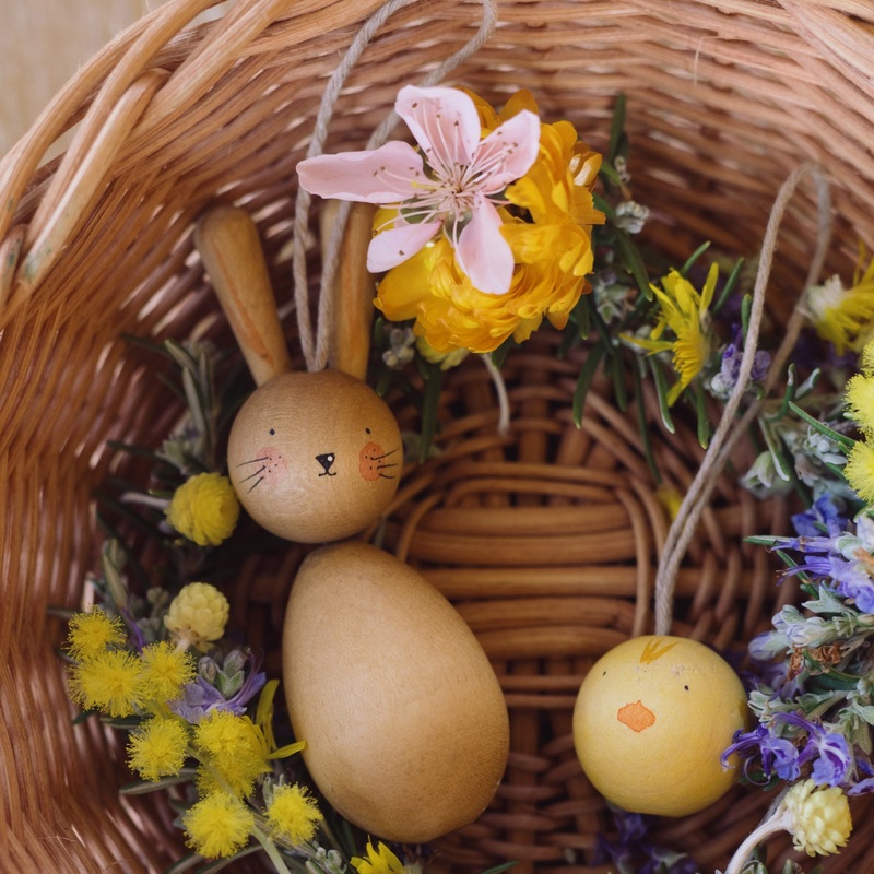 Wooden Hop and Peep Decorations